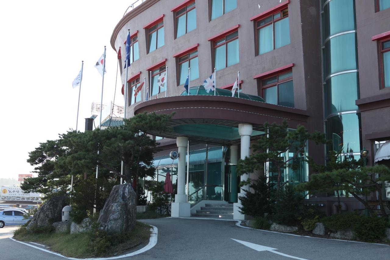 Benikea Hotel Mountain & Ocean Daepohang Sokcho Zewnętrze zdjęcie